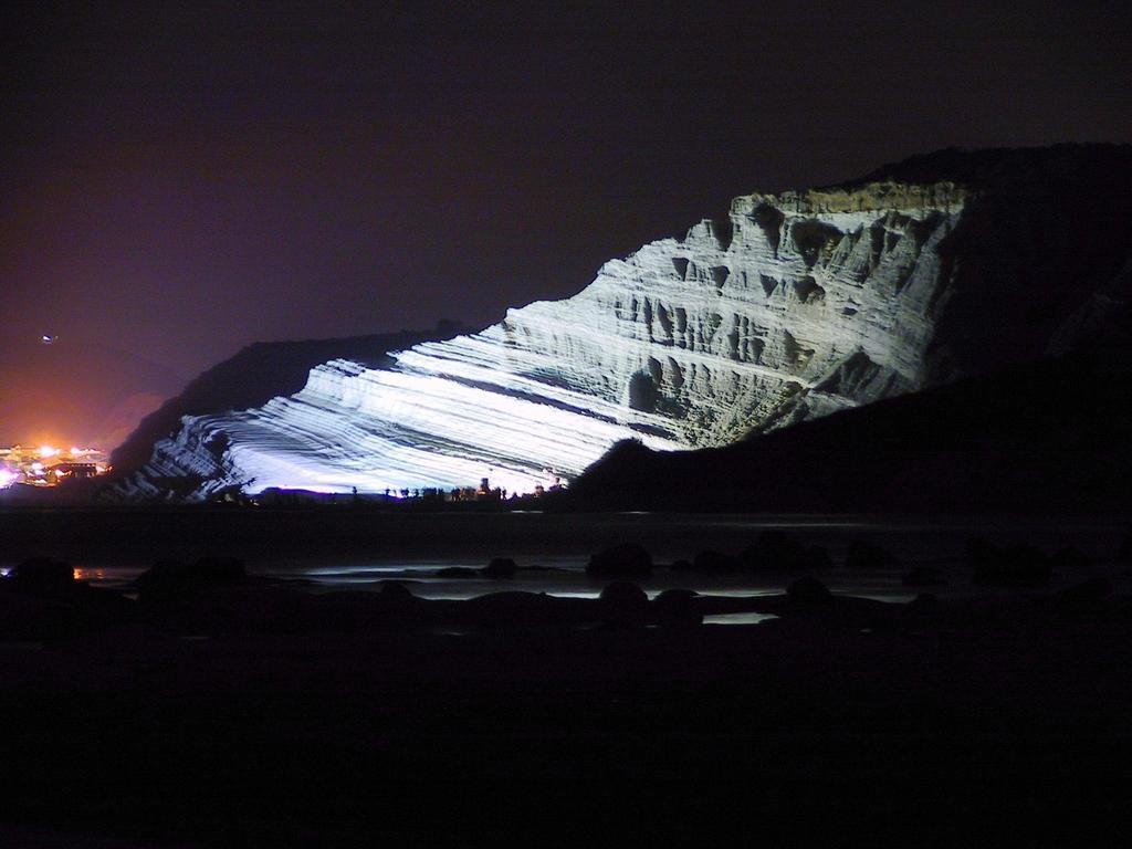 Il Casello Della Scala Dei Turchi Realmonte Bilik gambar
